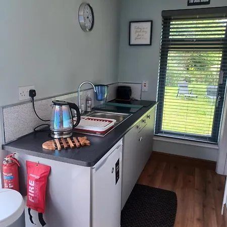 Апартаменты The Boathouse