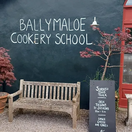 The Boathouse Апартаменты *