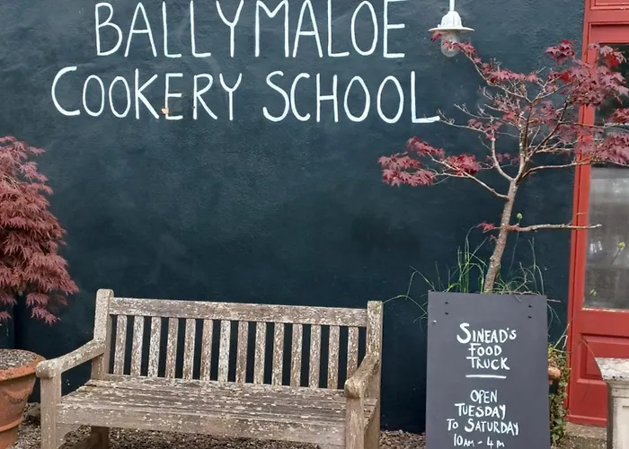 The Boathouse Daire *